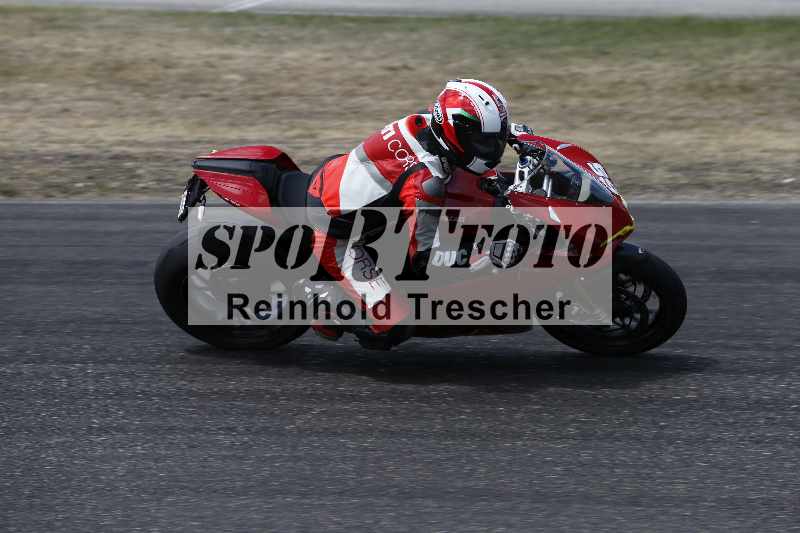 /21 17.06.2026  Ducati Schweiz Track Warmup ADR/Gruppe gruen/65